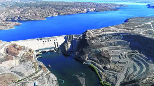 Postergan la venta de las hidroeléctricas del Comahue