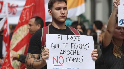 Marcha universitaria: docentes, no docentes, estudiantes y dirigentes se movilizan en “defensa” de la universidad y contra el ajuste