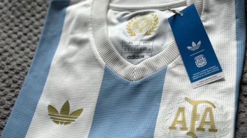 La camiseta homenaje que podría utilizar la Selección ante Paraguay