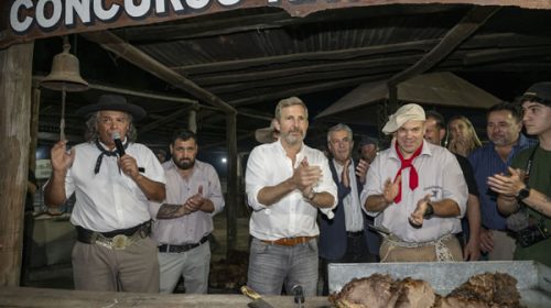 El gobernador dejó inaugurada la Fiesta Nacional del Asado con Cuero en Viale