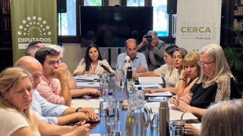 Acercan posiciones para sacar la reforma política Acercan posiciones para sacar la reforma política