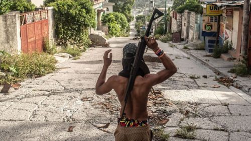 Pandilla masacra a casi 200 personas en un barrio de Haití