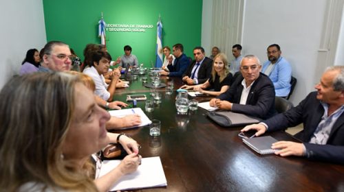 Docentes y gobierno entrerriano retoman las paritarias