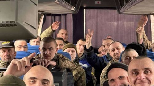 Ucrania y Rusia intercambian 300 prisioneros de guerra