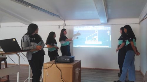 Estudiantes presentaron al IAPV una propuesta de viviendas aptas para los préstamos actuales