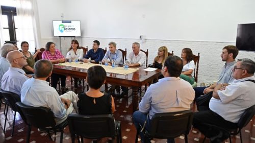 La provincia y 15 localidades firmaron un convenio para reparar las rutas provinciales 1 y 2