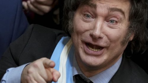 La imagen de Milei cayó tres puntos y el núcleo duro se reduce al 20%
