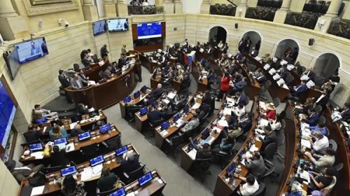 Colombia aprobó una reforma laboral «histórica» impulsada por Gustavo Petro