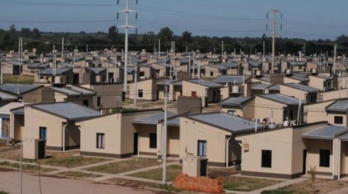 Traspasan los planes de vivienda a provincias y municipios