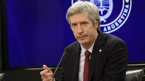 Denuncian a Bausili por un incremento patrimonial del 880%