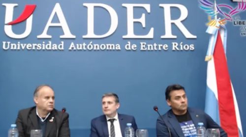 La UADER firmó un convenio con La Libertad Avanza para dar una cátedra de “pensamiento liberal”