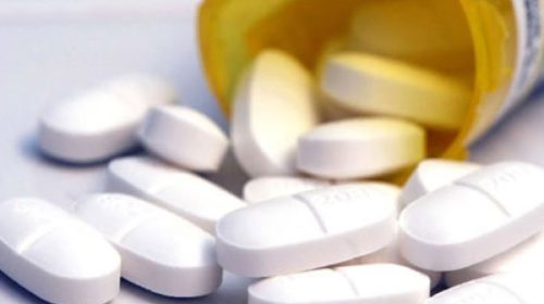 Clausuran un laboratorio que producía ibuprofeno, antibióticos y paracetamol