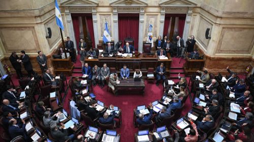 Reforma de los DNUs: 56 votos a favor, ausencias claves y el envío de la iniciativa a Diputados