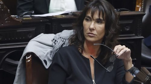 De la Sota rompió el bloque de Schiaretti en Diputados y amaga con la Legislatura cordobesa De la Sota rompió el bloque de Schiaretti en Diputados y amaga con la Legislatura cordobesa