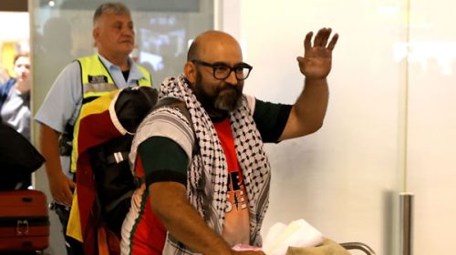 Israel deporta primeros activistas de la flotilla para Gaza