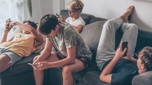 La CNV amplía el acceso de adolescentes a los fondos comunes de inversión abiertos La CNV amplía el acceso de adolescentes a los fondos comunes de inversión abiertos