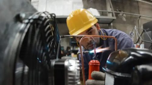 El 40% de las industrias tuvieron que bajar su producción según una encuesta de la UIA