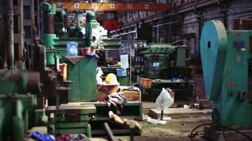 La industria argentina registró la segunda peor caída a nivel mundial en los últimos dos años