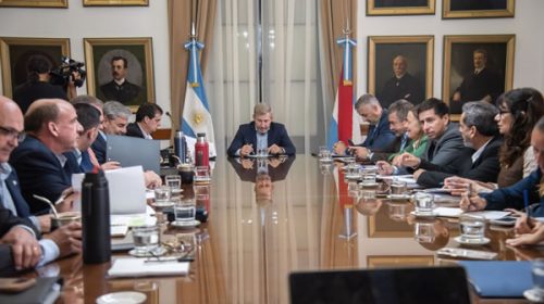 El gobernador encabezó una nueva reunión de gabinete con foco en la gestión y la seguridad en escuelas