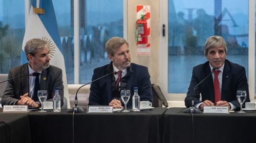 Frigerio recibió a Caputo y afirmó: “Estamos en condiciones de escribir el próximo capítulo del pacto fiscal”