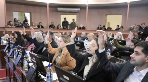 Diputados aprobó resolución que insta a Provincia a reclamar a Nación los recursos correspondientes al Programa Federal Incluir Salud Diputados aprobó resolución que insta a Provincia a reclamar a Nación los recursos correspondientes al Programa Federal Incluir Salud