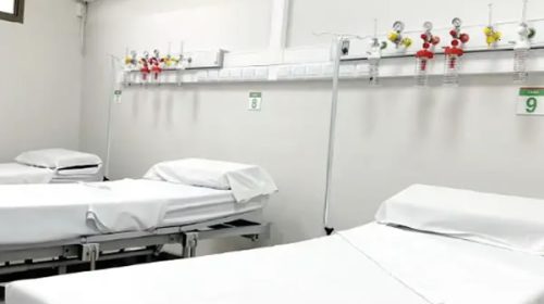 Desde hoy, los extranjeros no residentes deben pagar en hospitales nacionales