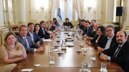 Semana clave en el Congreso: Milei convoca a su tropa legislativa en Casa Rosada