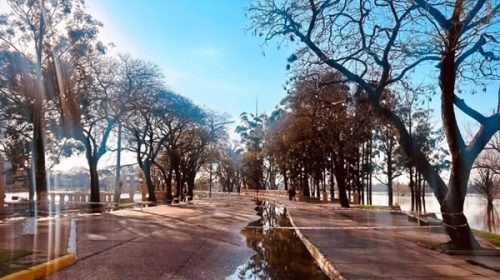 La creciente del río Uruguay obligó a cortar el tránsito en distintos sectores de Concordia