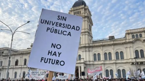 Docentes y no docentes universitarios de Entre Ríos se suman al paro nacional