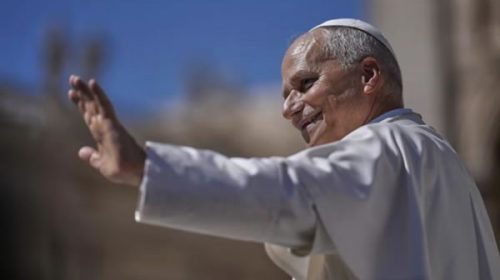 León XIV llega con respaldo fuerte: casi 7 de cada 10 argentinos tienen una imagen positiva del Papa