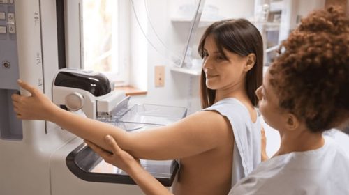 Salud refuerza la importancia de la detección temprana del cáncer de mama